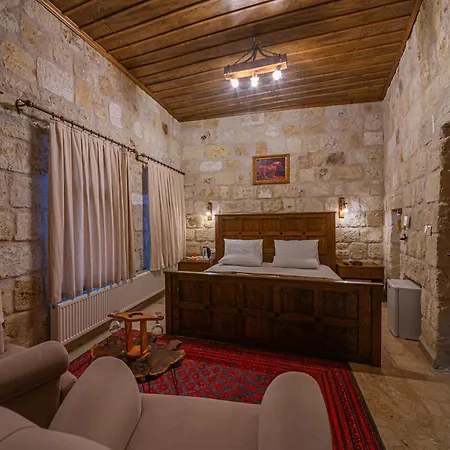 מלון Belenus Cave House אורגופ