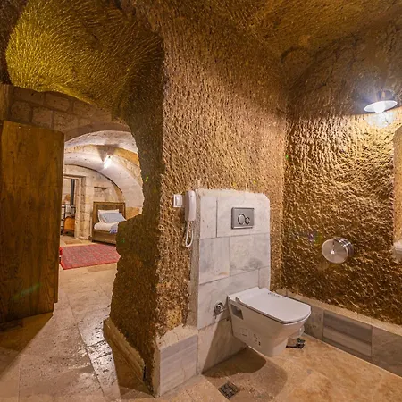 Belenus Cave House * 어굽