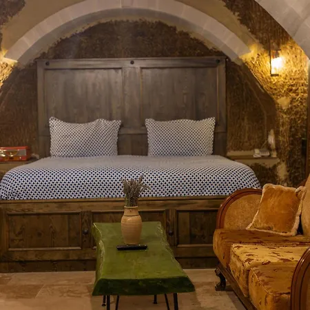 Belenus Cave House