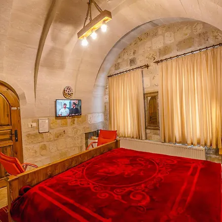 Belenus Cave House Hotel *