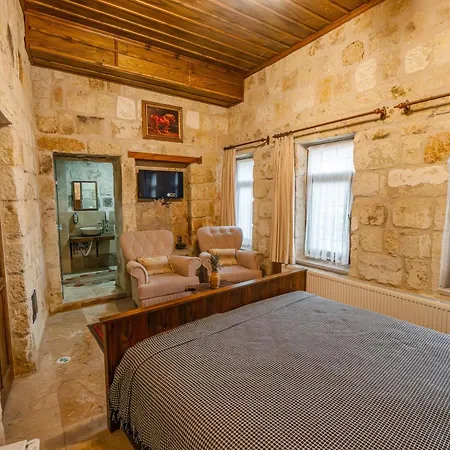 Belenus Cave House Hotel *