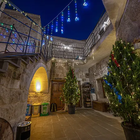 Belenus Cave House Hotel *