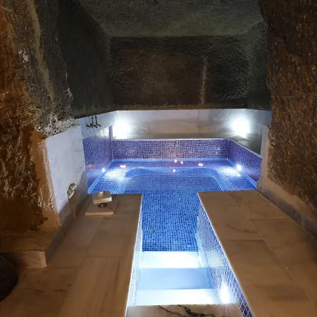 Belenus Cave House * 어굽