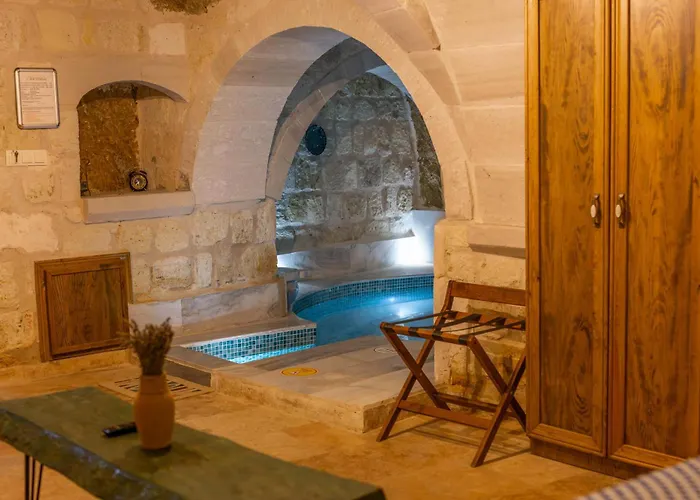 Belenus Cave House *