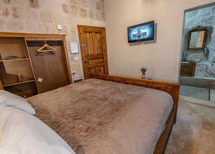 Belenus Cave House Hotel *