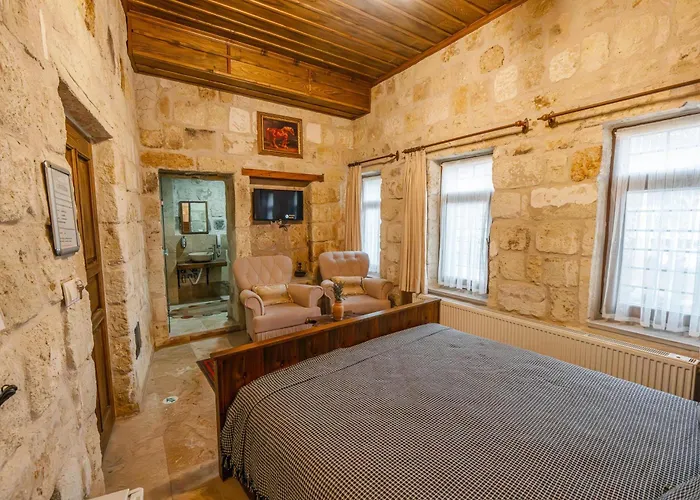 Belenus Cave House Hotel *