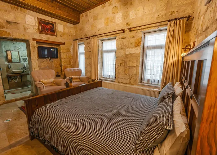 Belenus Cave House Hotel *