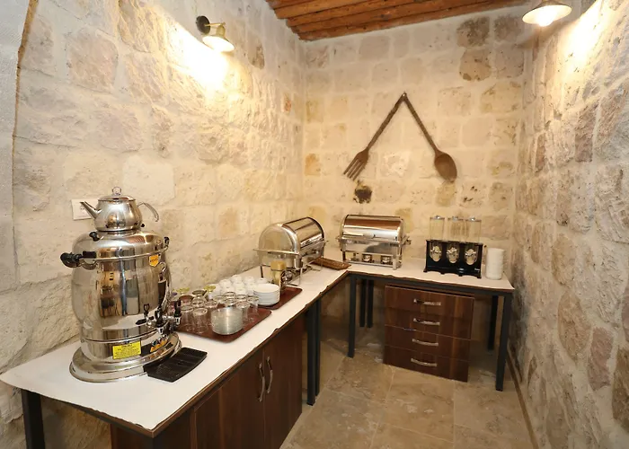 Belenus Cave House *