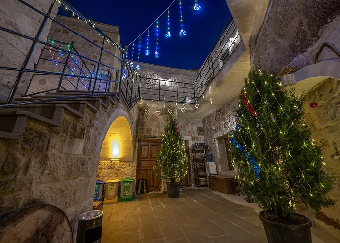 Belenus Cave House Hotel *