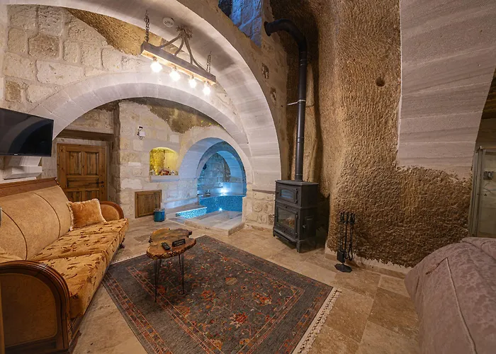 Belenus Cave House Hotel *